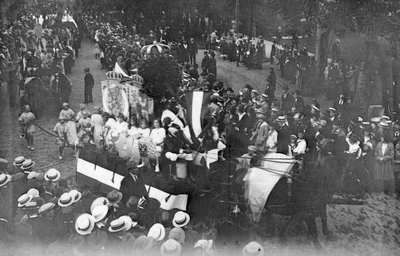 98238 Afbeelding van de historisch-allegorische optocht ter gelegenheid van het 25-jarig regeringsjubileum van H.M. ...